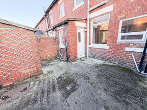 Photo 7- click for photo gallery